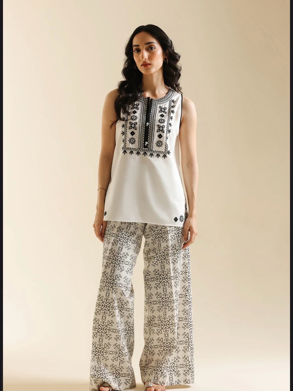Embroidered White Sleeveless Top & Printed Wide-Leg Pants Set